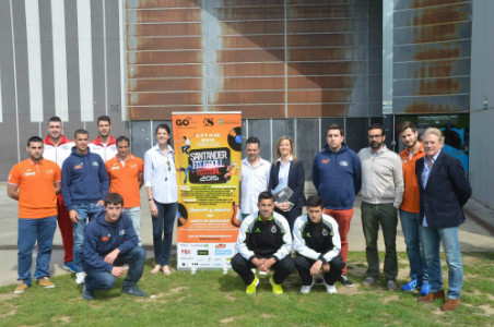 Presentación del festival en Escenario Santander con atletas, patrocinadores y los directores de ambos centros.