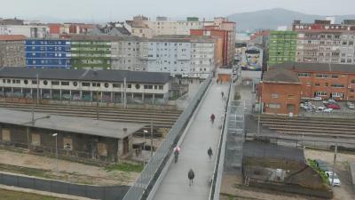 Pasarela entre la calle Alta y Castilla Hermida, cosntruida por SADISA y supervisada por Quirós